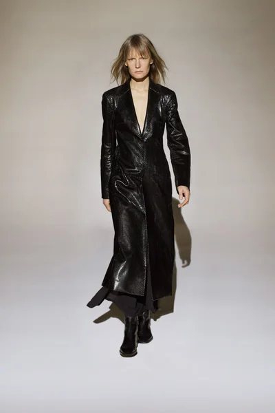 Look 27